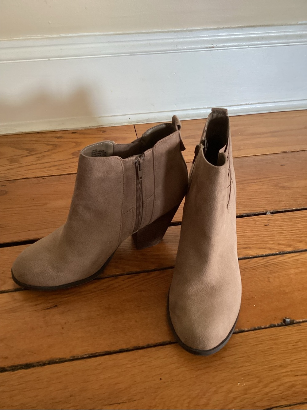 Mix No. 6 Taupe Suede Ankle Booties – Size 10